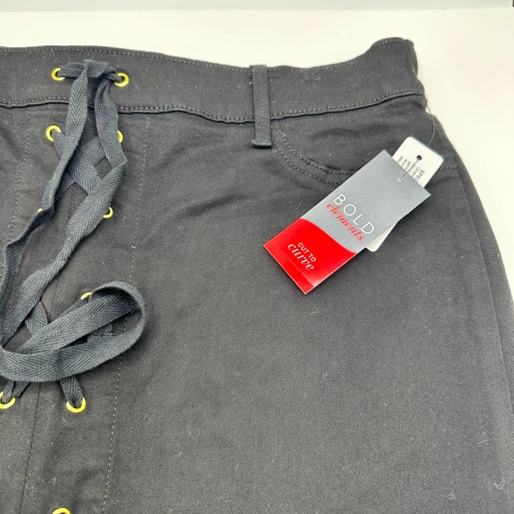 Bold Elements Black Skirt Laced Up In Front Womens Size 14 - Picture 3 of 7